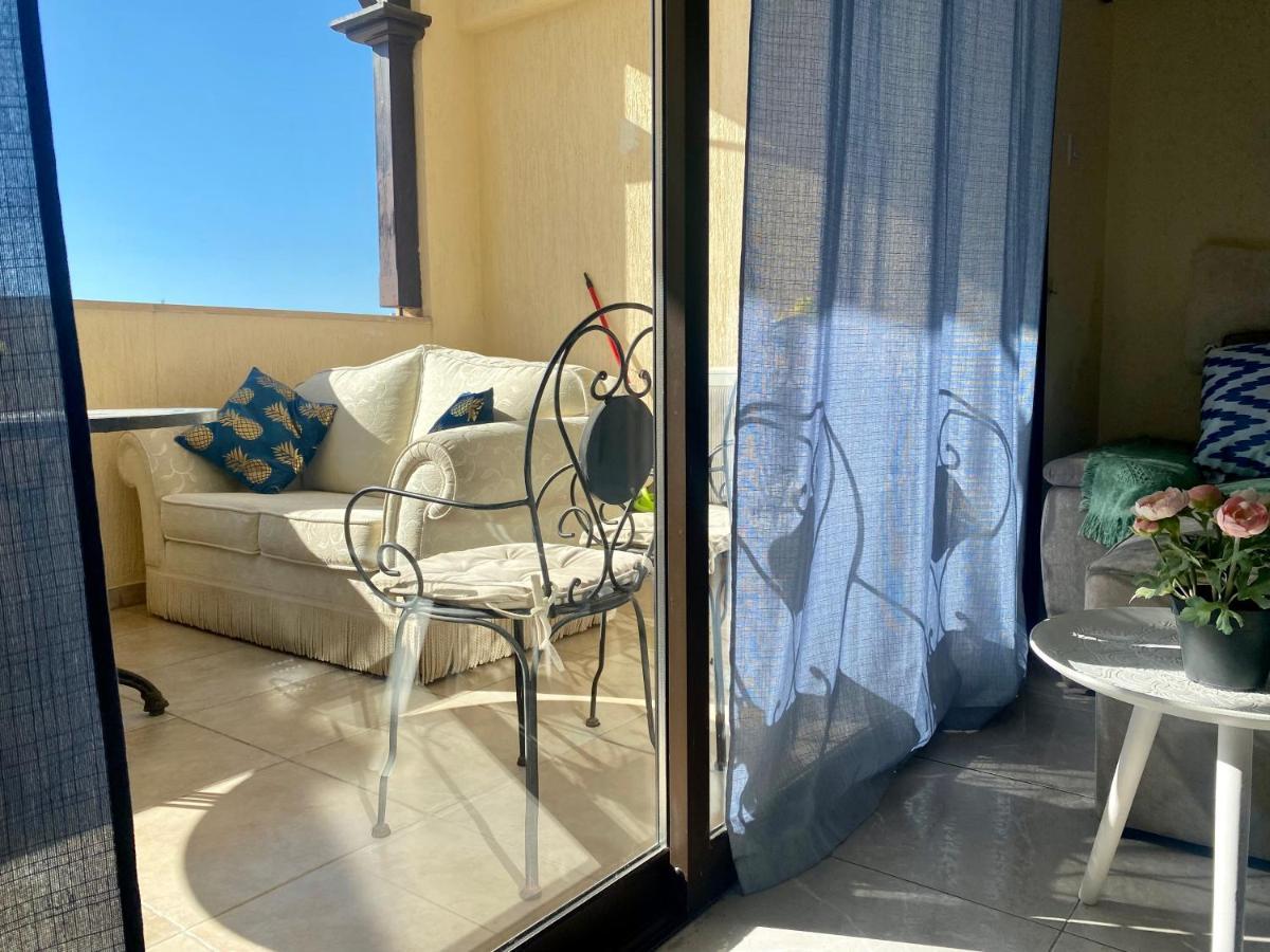 Queens Garden Walking Distance To The Beach Paphos Exterior foto
